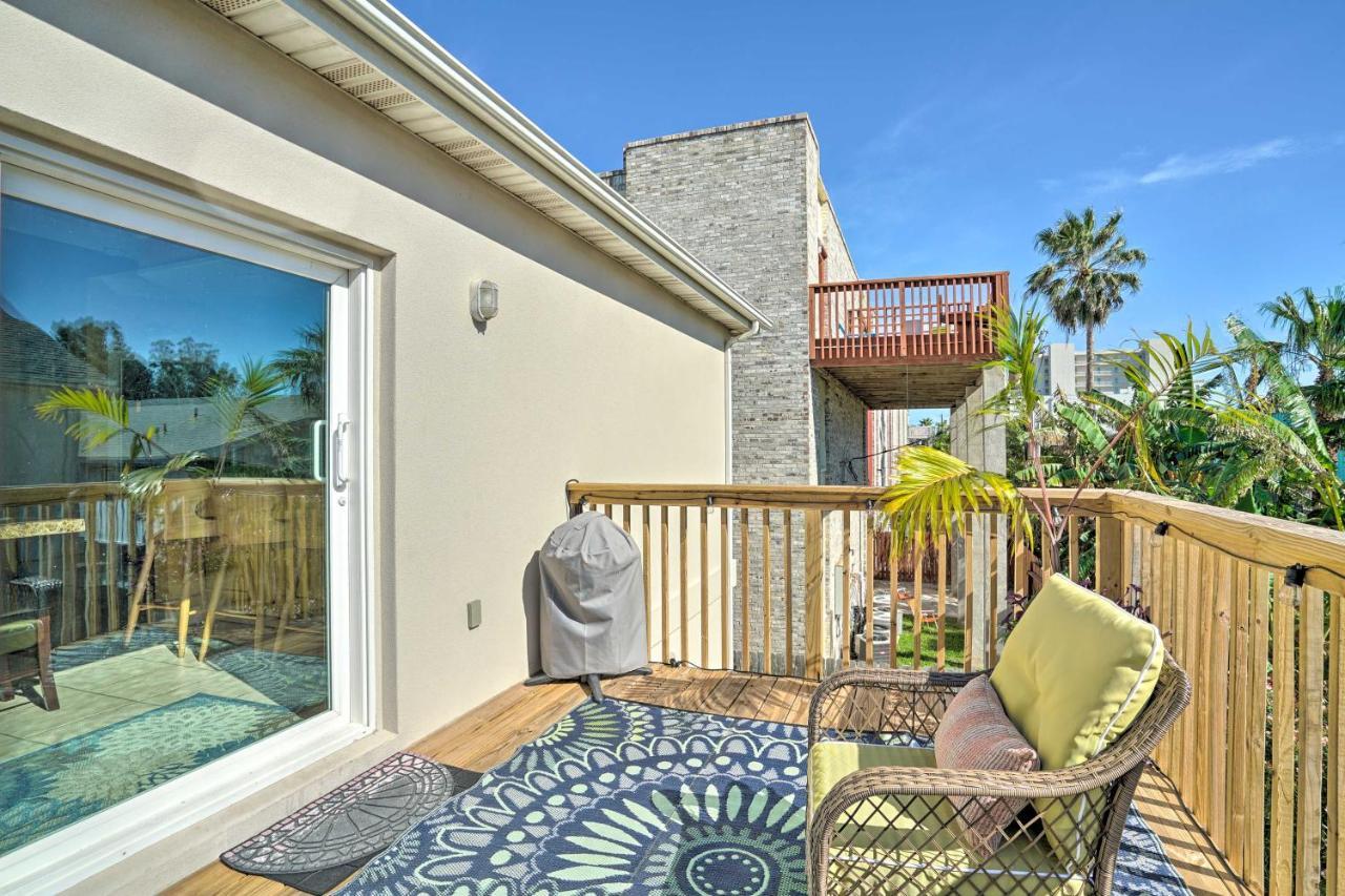 Coastal With Pool In South Padre Island! Apartment