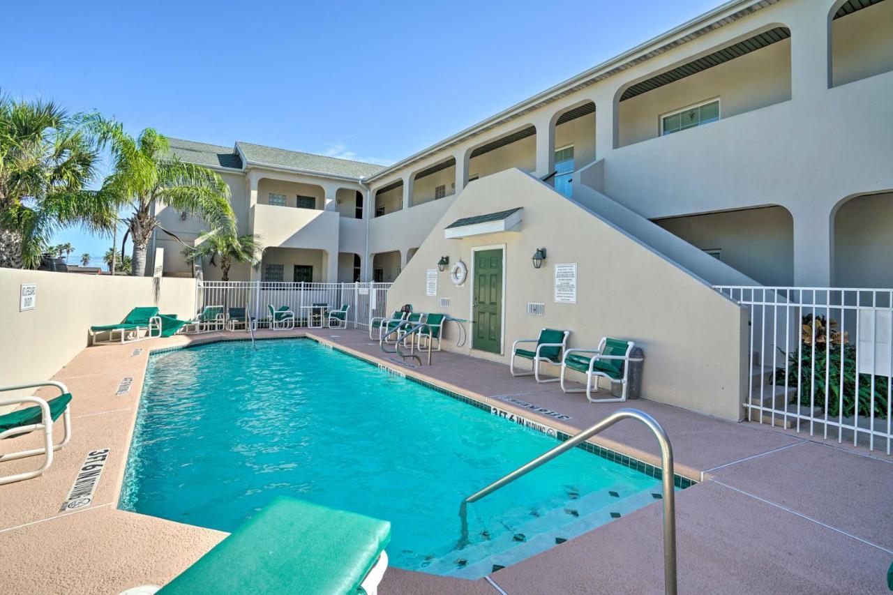 Apartment Coastal With Pool In South Padre Island!