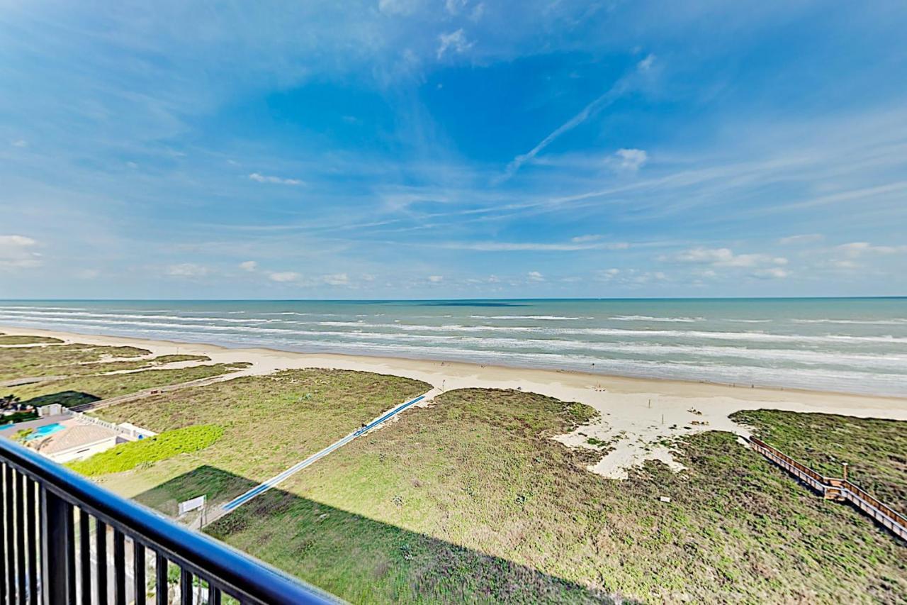 Apartment New Listing! Beachfront Penthouse With Pools & Gym