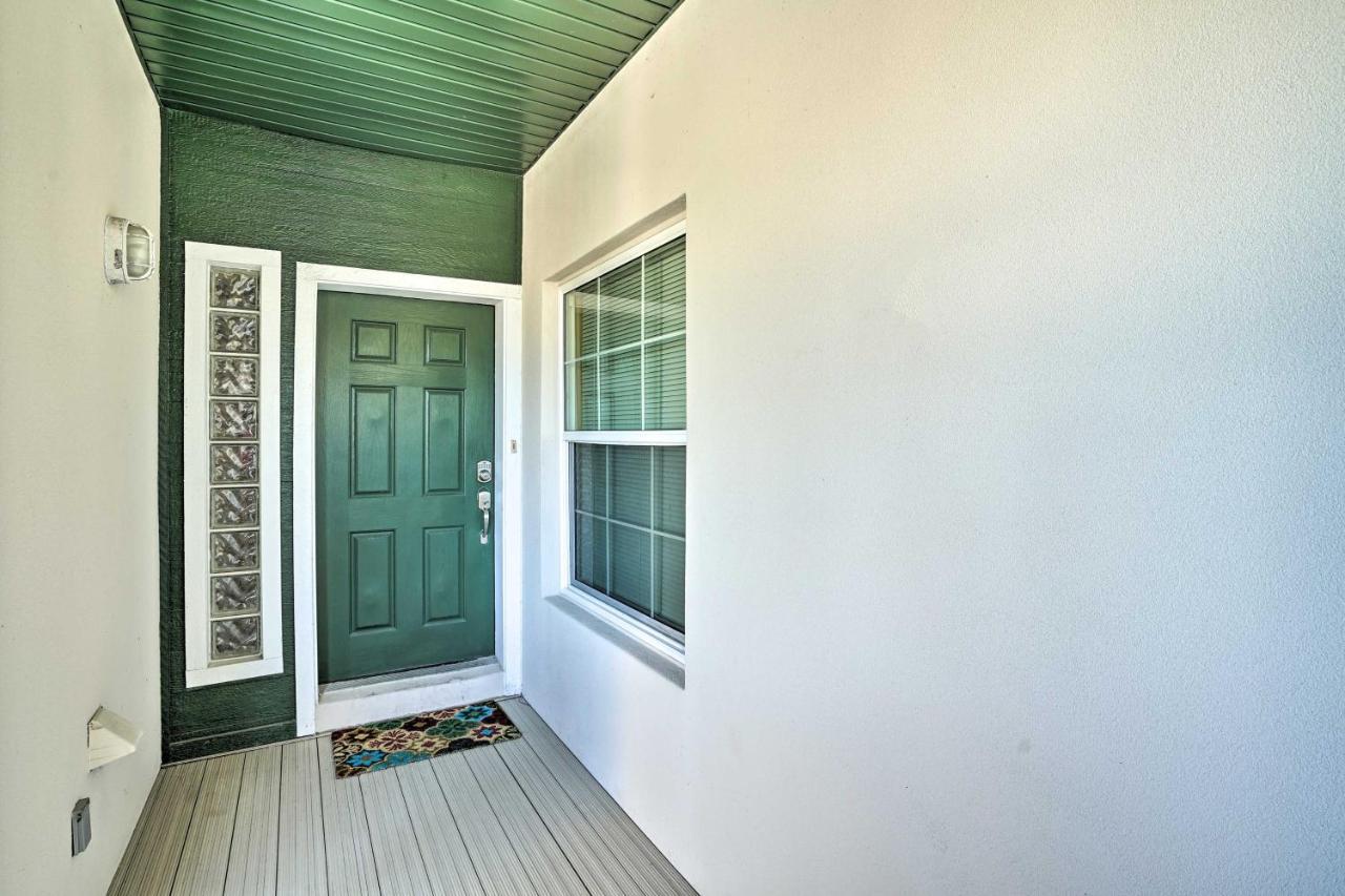 Apartment Coastal With Pool In South Padre Island! South Padre Island