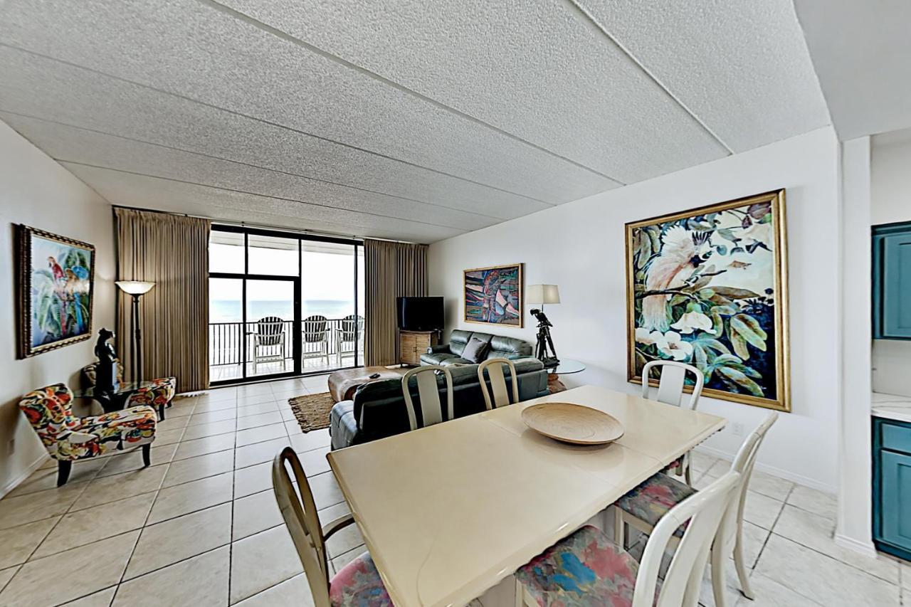 New Listing! Beachfront Penthouse With Pools & Gym * South Padre Island