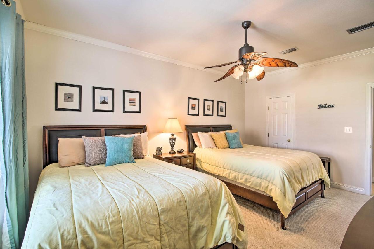 With Pool Access And Balcony! Apartment South Padre Island