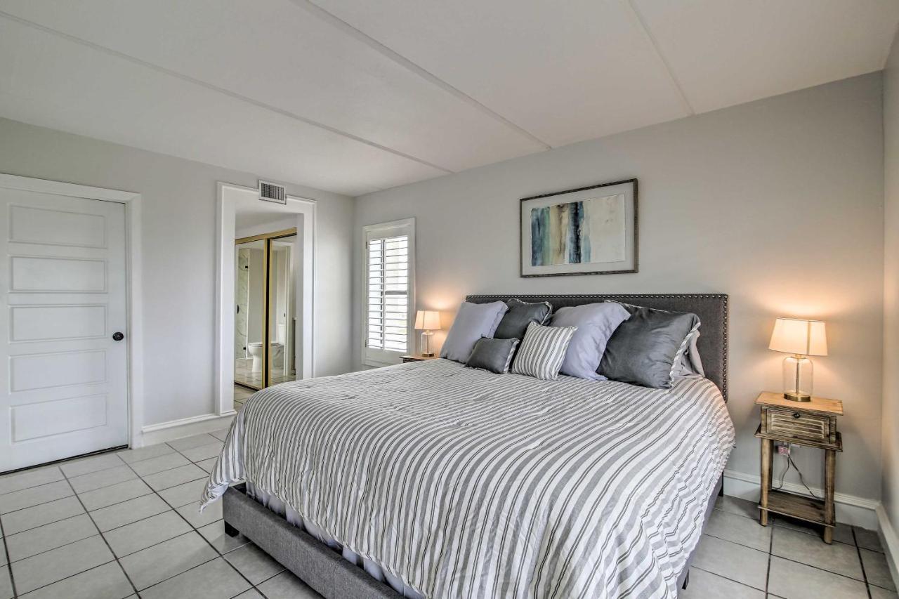Apartment Inviting With Beach Views! *