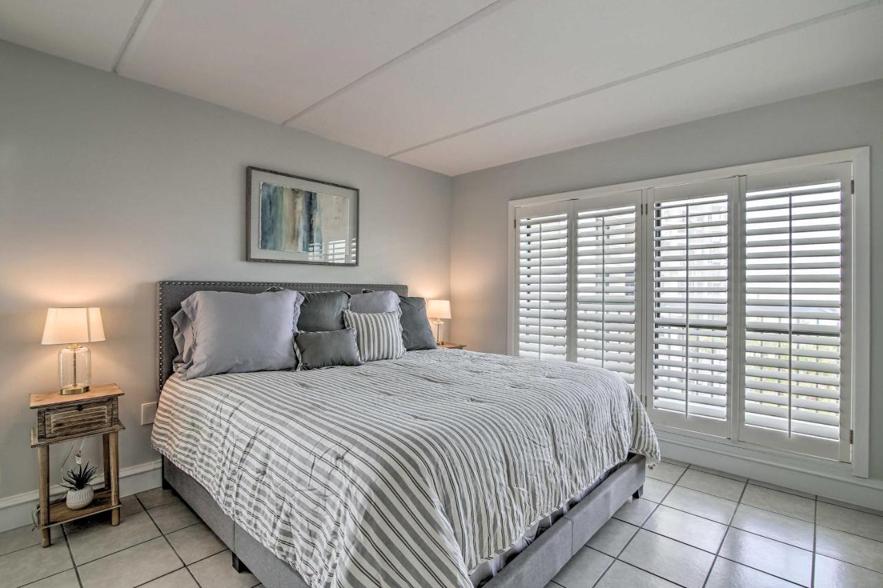 Inviting With Beach Views! *