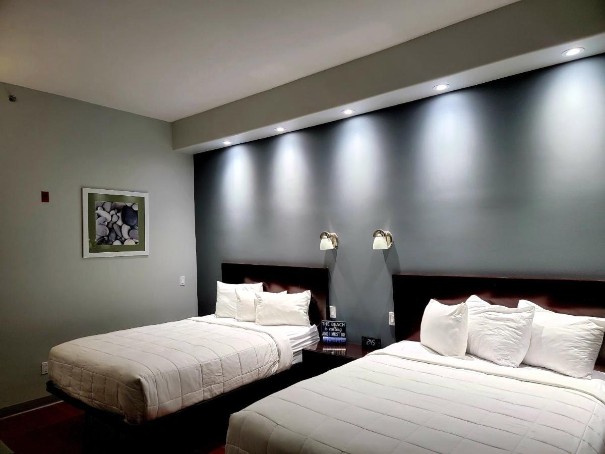 Hotel Blue Bay And 2*