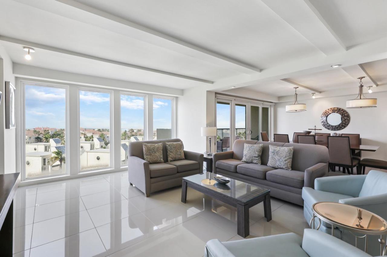 Holiday home Blue View Beauty! Beachfront Resort, Shared Pools & Jacuzzi