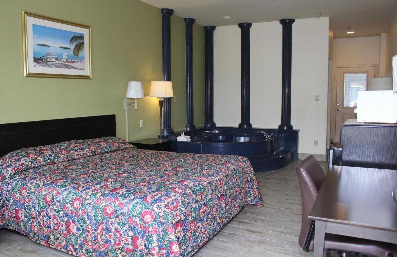 Hotel Casa Bella And