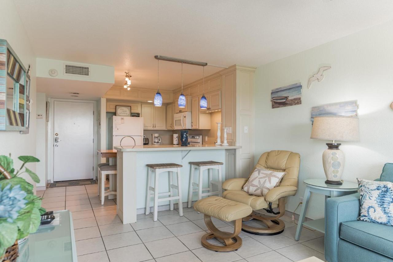 Charming 1 Bedroom, 3 Minute Walk To The