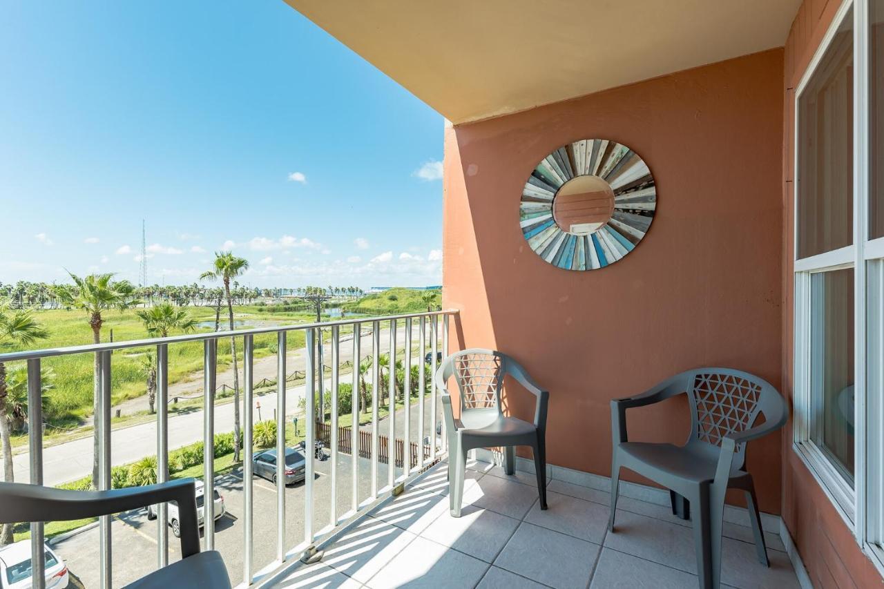 Charming 1 Bedroom, 3 Minute Walk To The Apartment South Padre Island