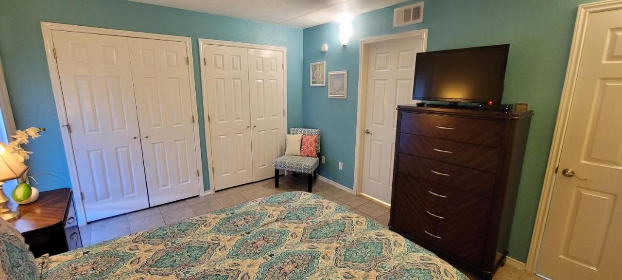 Spotless Updated With Pool - Habitat Unit 7 South Padre Island