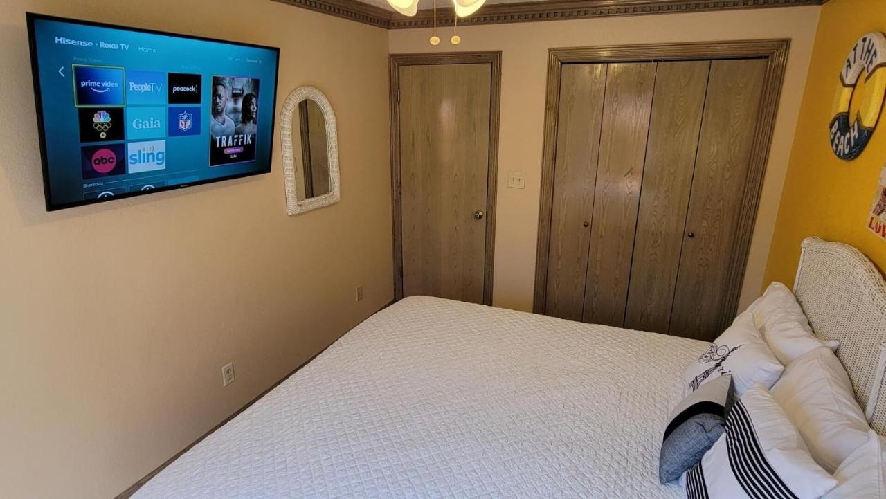 Friendly 2 Bedroom With Big Pool - Campeche Triplex Unit B Apartment *