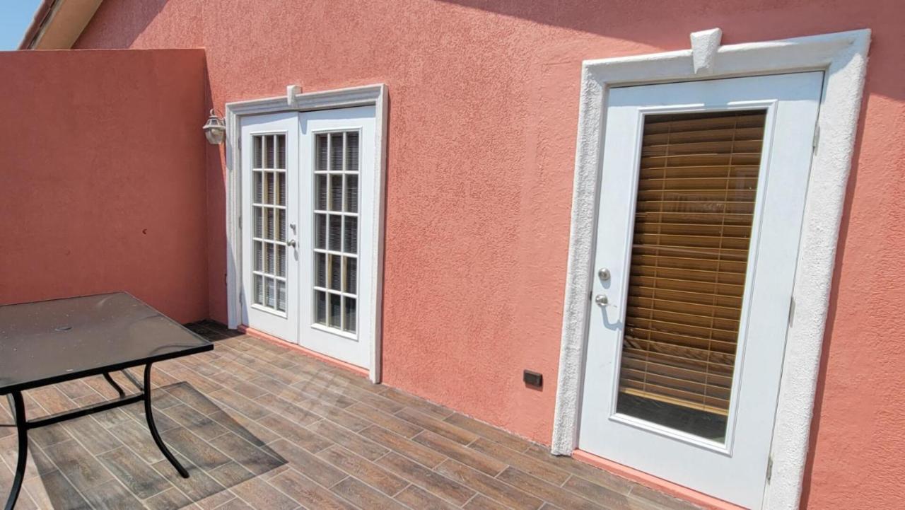 Friendly 2 Bedroom With Big Pool - Campeche Triplex Unit B Apartment