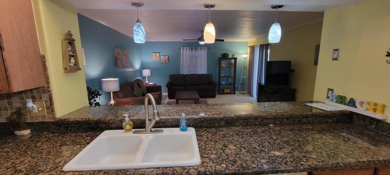 Apartment Spotless Updated With Pool - Habitat Unit 7 South Padre Island