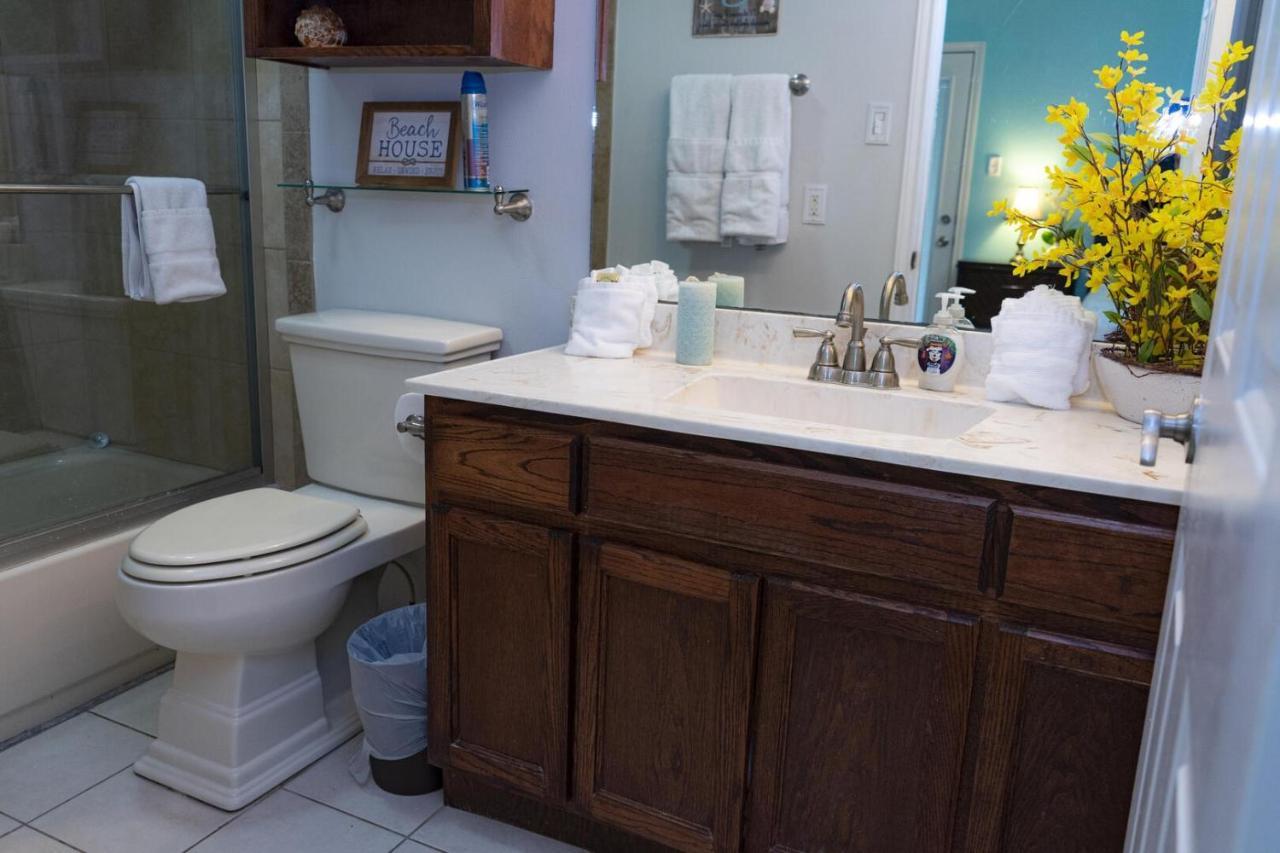 Apartment Spotless Updated With Pool - Habitat Unit 7 *
