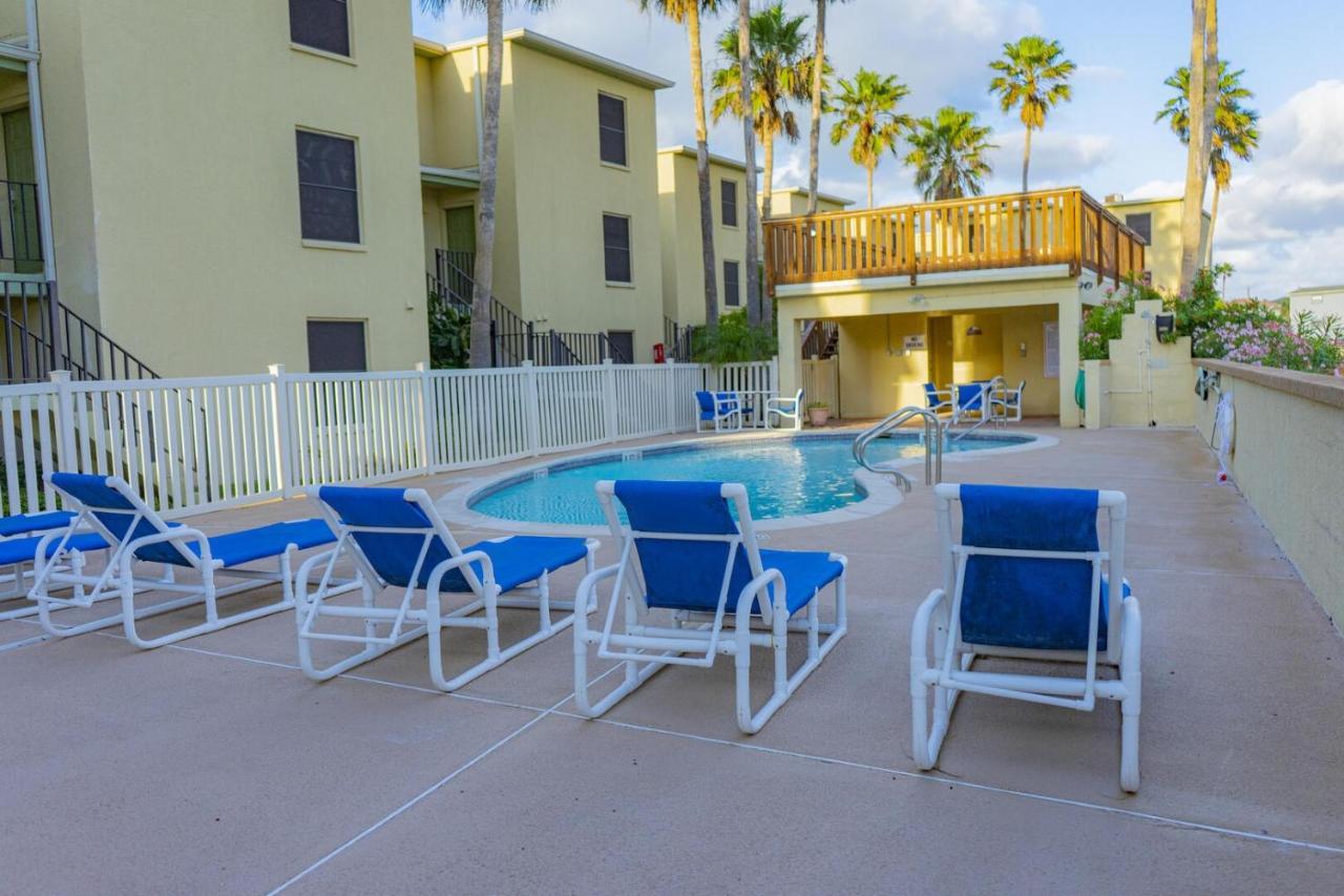 Spotless Updated With Pool - Habitat Unit 7 South Padre Island