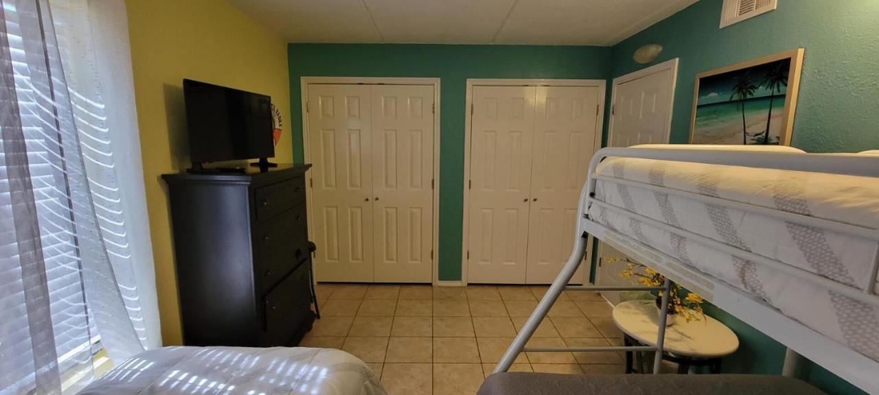Spotless Updated With Pool - Habitat Unit 7