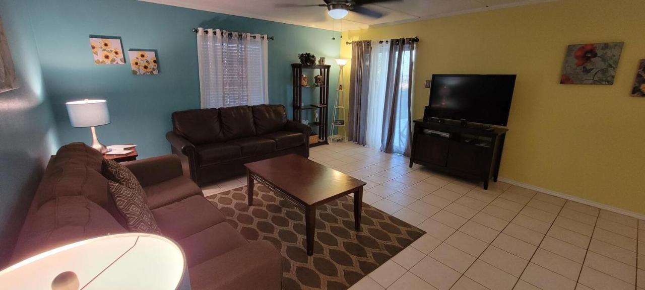 Spotless Updated With Pool - Habitat Unit 7