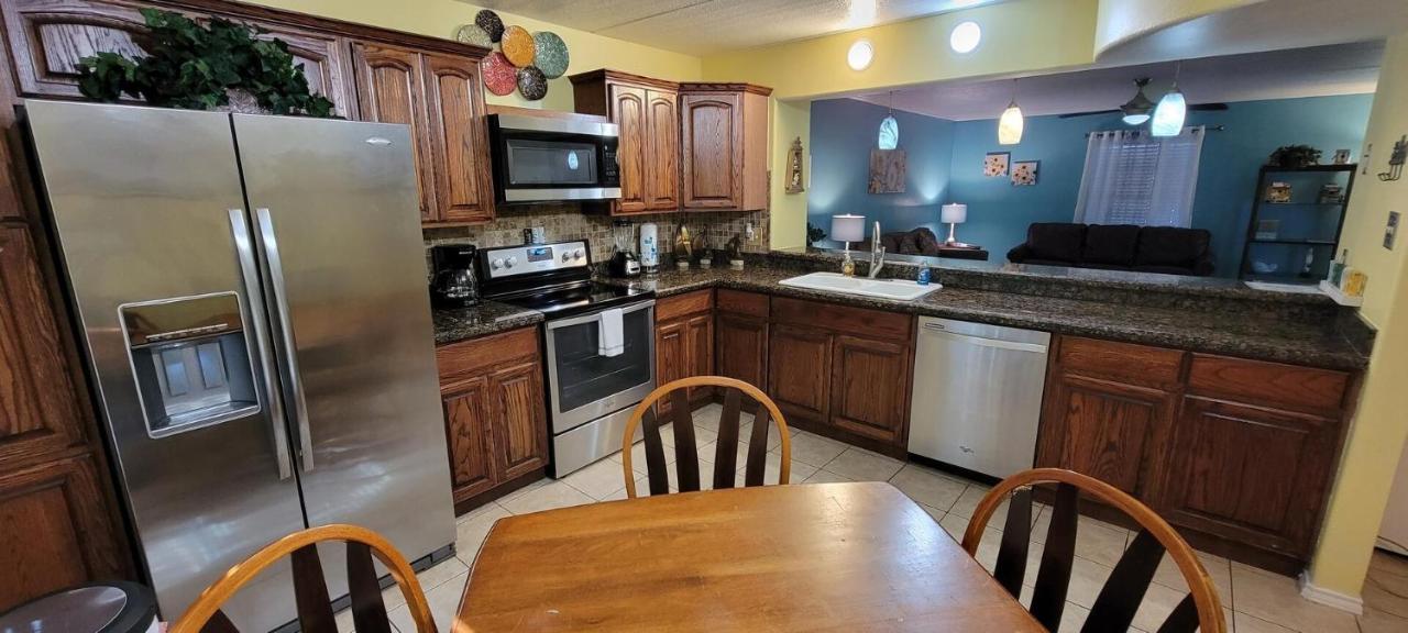 Apartment Spotless Updated With Pool - Habitat Unit 7