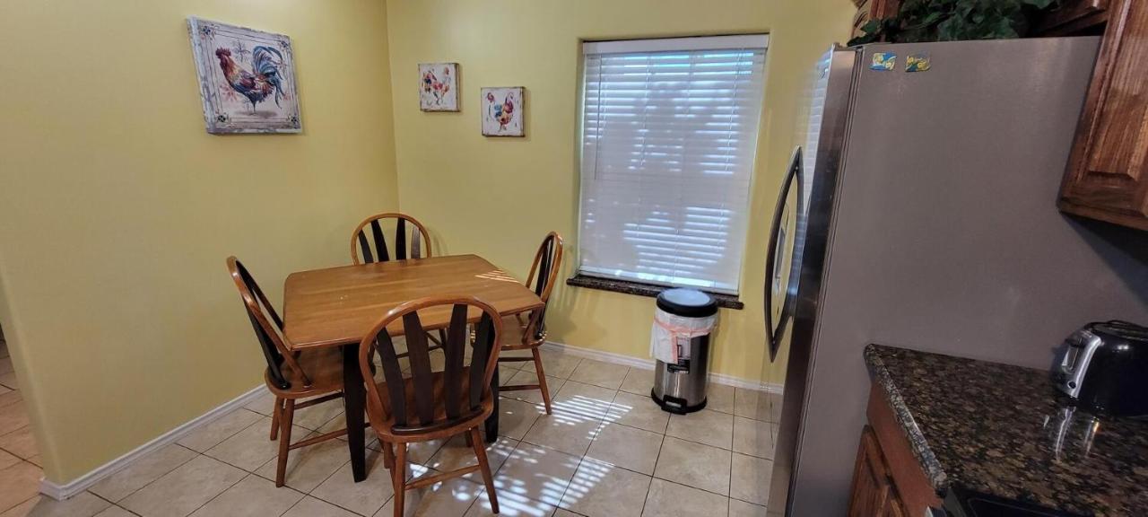 Apartment Spotless Updated With Pool - Habitat Unit 7 *