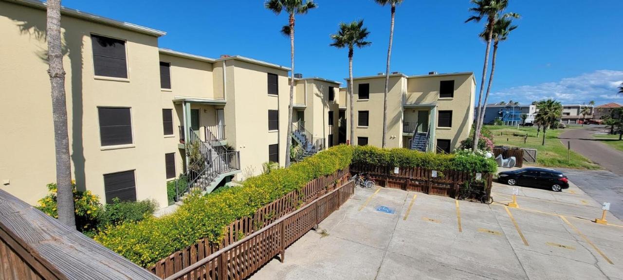 Apartment Spotless Updated With Pool - Habitat Unit 7
