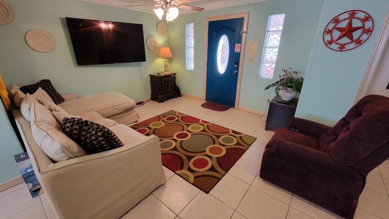 Large 3 Bedroom With Big Pool - Campeche Triplex Unit A *