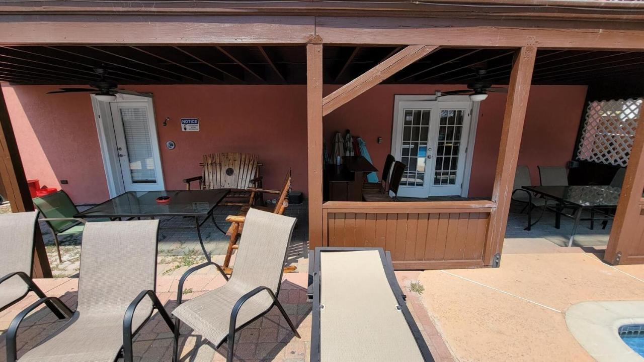 Large 3 Bedroom With Big Pool - Campeche Triplex Unit A *