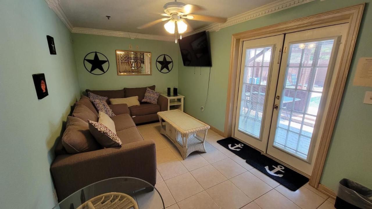 Large 3 Bedroom With Big Pool - Campeche Triplex Unit A * South Padre Island