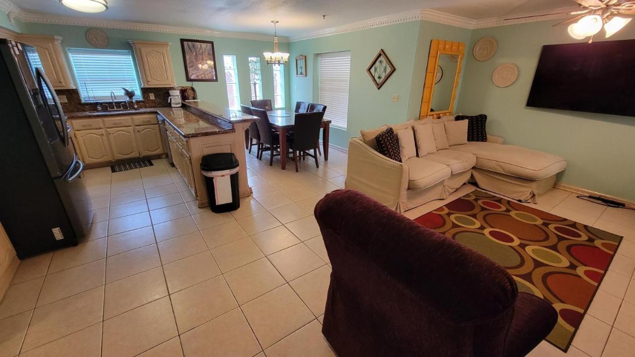 Apartment Large 3 Bedroom With Big Pool - Campeche Triplex Unit A *