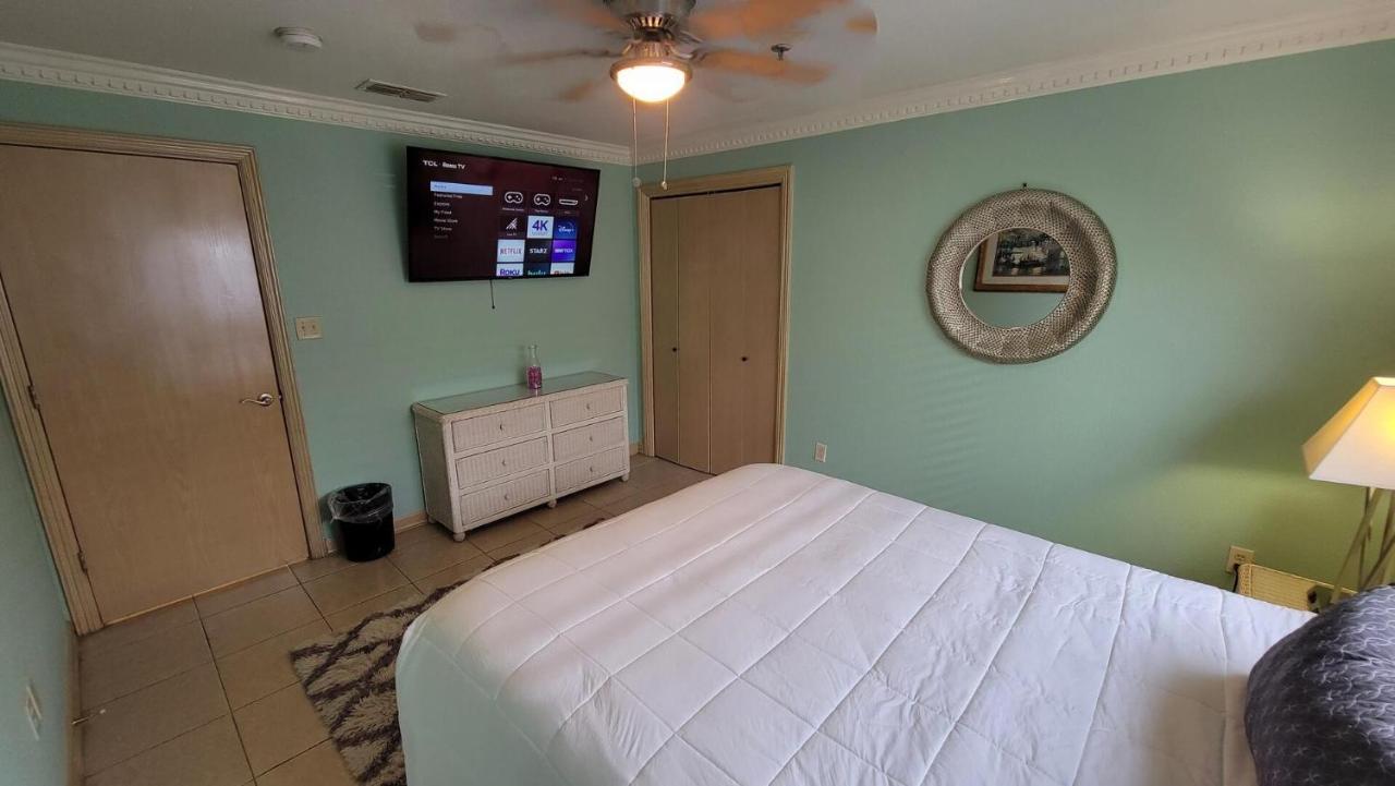 Large 3 Bedroom With Big Pool - Campeche Triplex Unit A Apartment