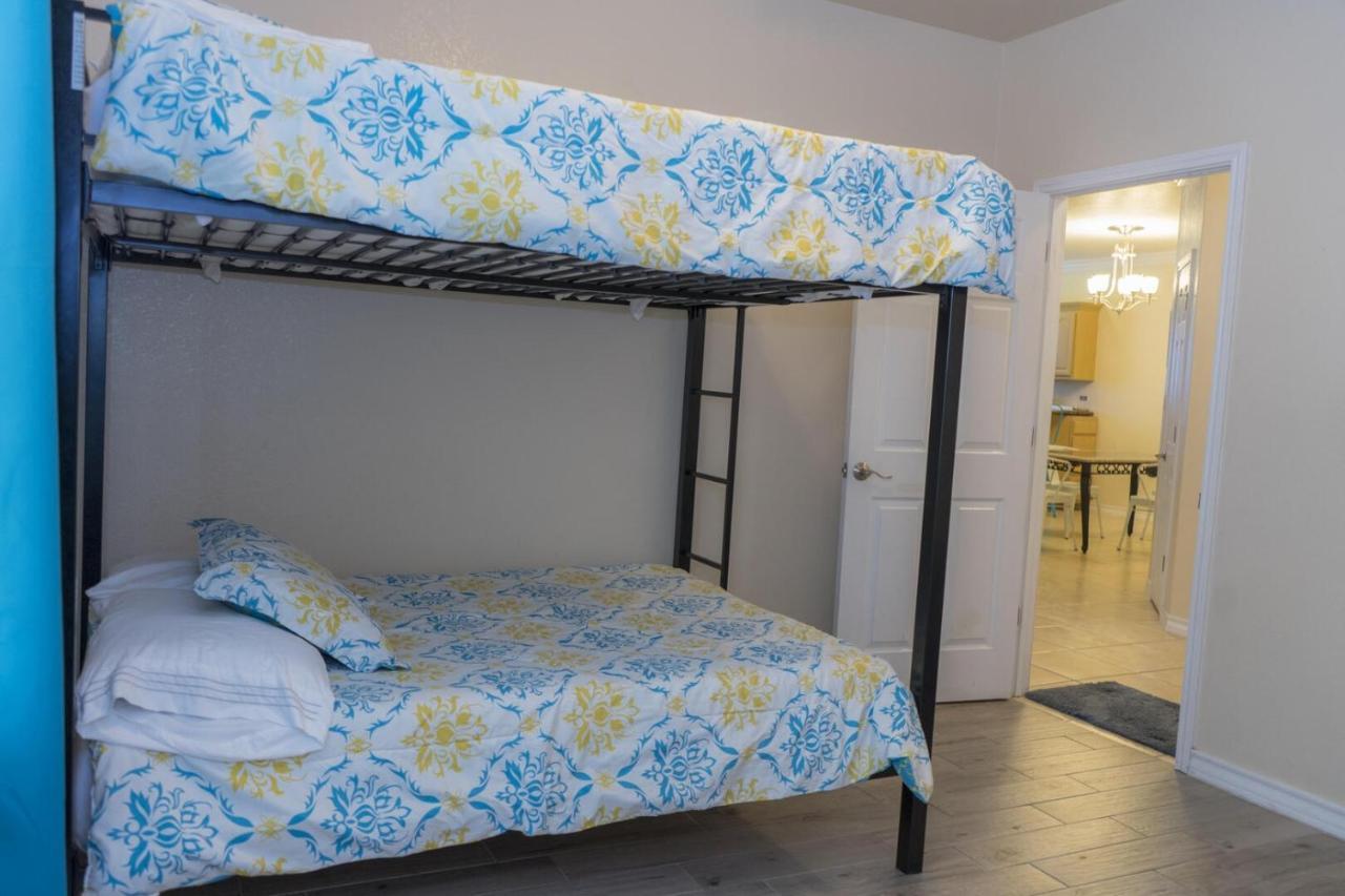 Apartment Walk To With Pool Unit C - Island Morning Sun 3 *