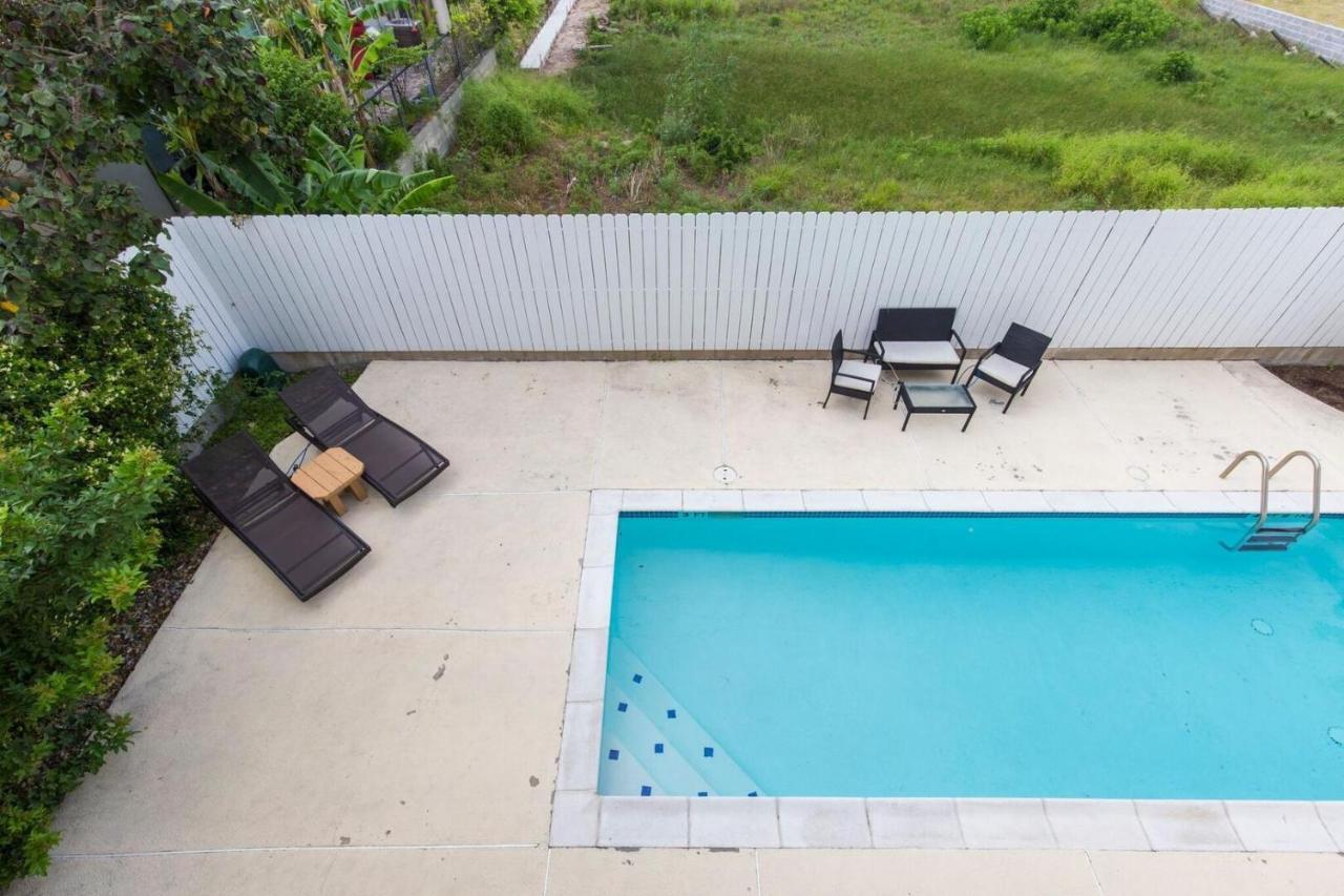 Walk To With Pool Unit C - Island Morning Sun 3 Apartment South Padre Island