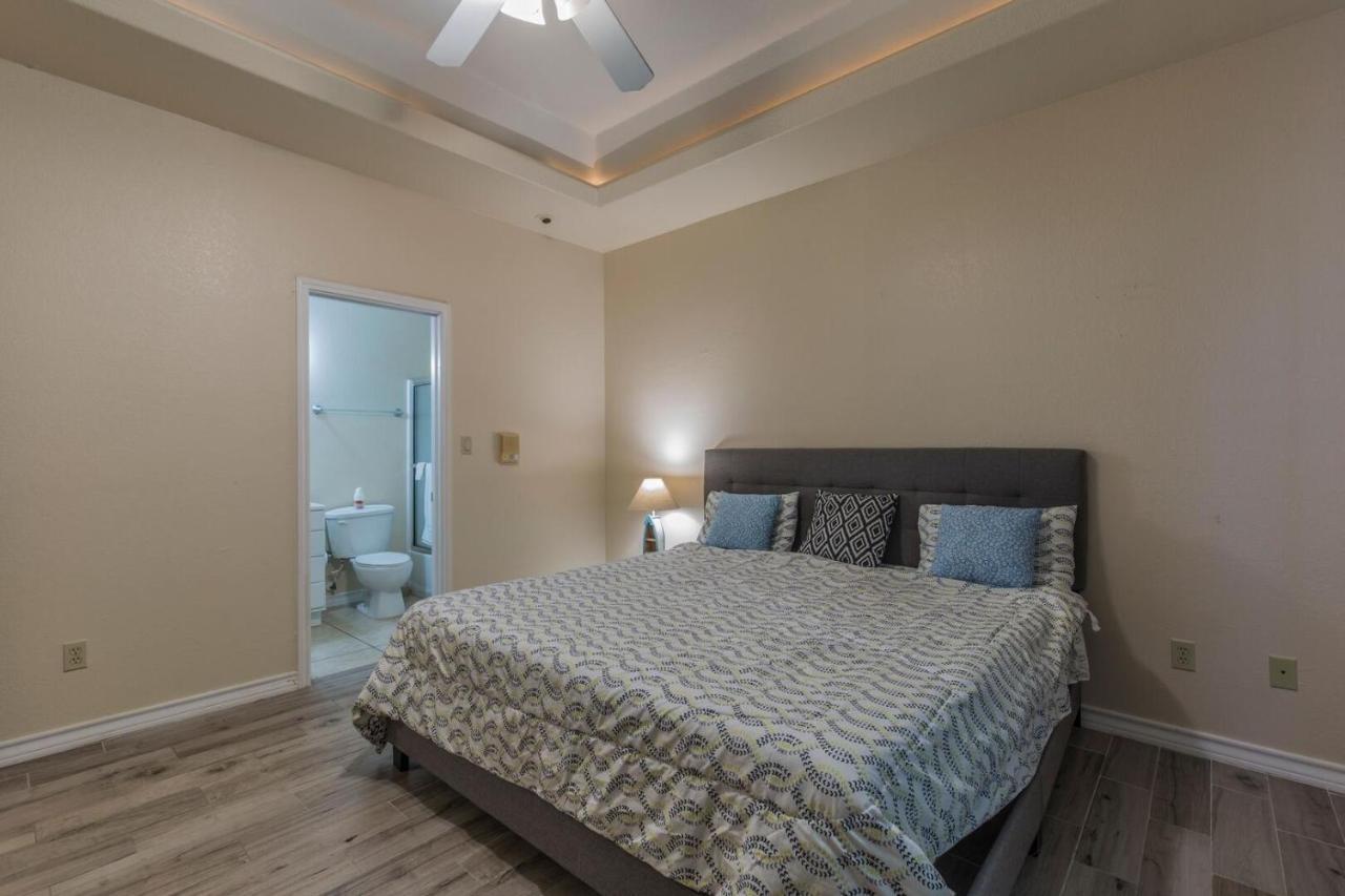 Apartment Walk To With Pool Unit C - Island Morning Sun 3 *