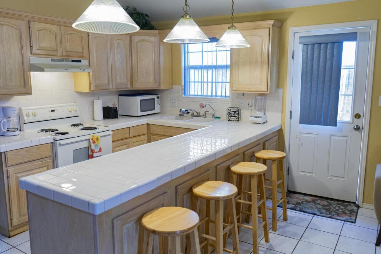 Apartment Ground Floor Duplex With Bbq - Blue Siren House *