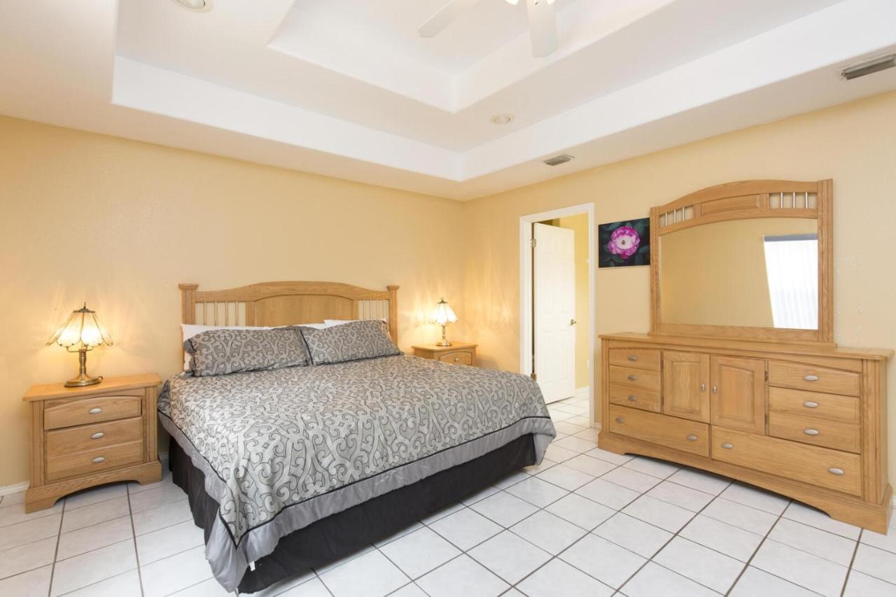 Ground Floor Duplex With Bbq - Blue Siren House South Padre Island