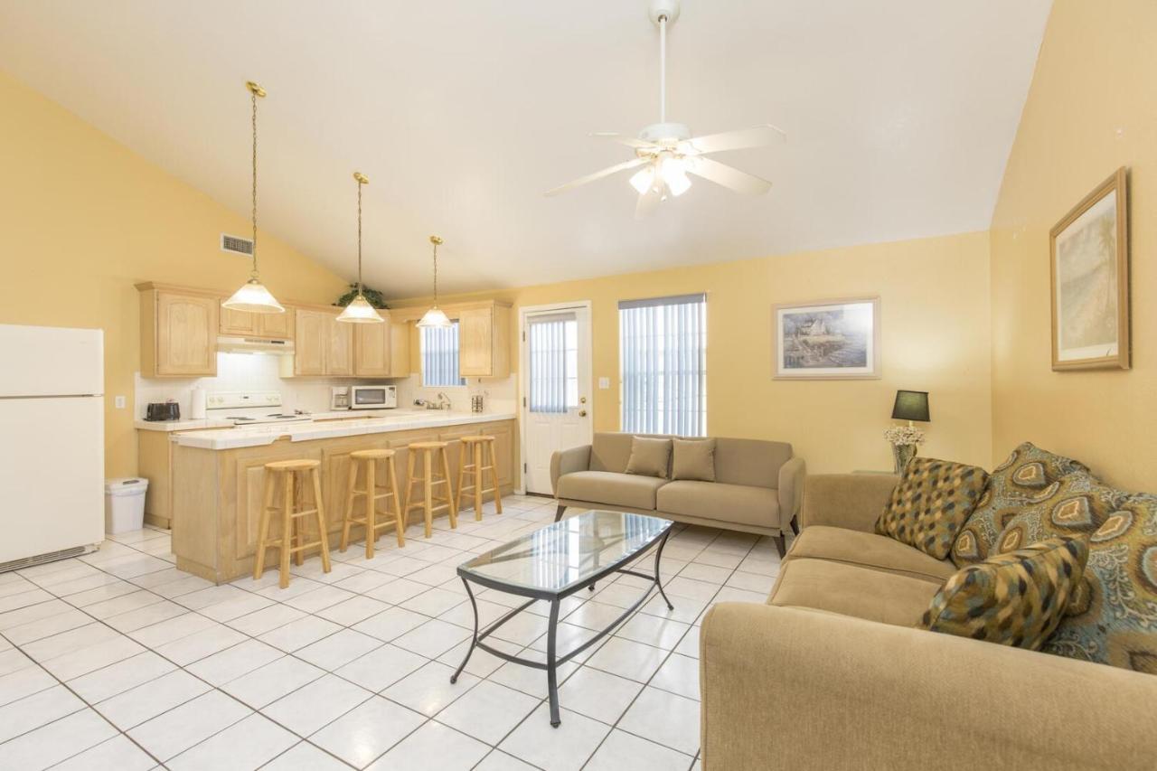 Apartment Ground Floor Duplex With Bbq - Blue Siren House *