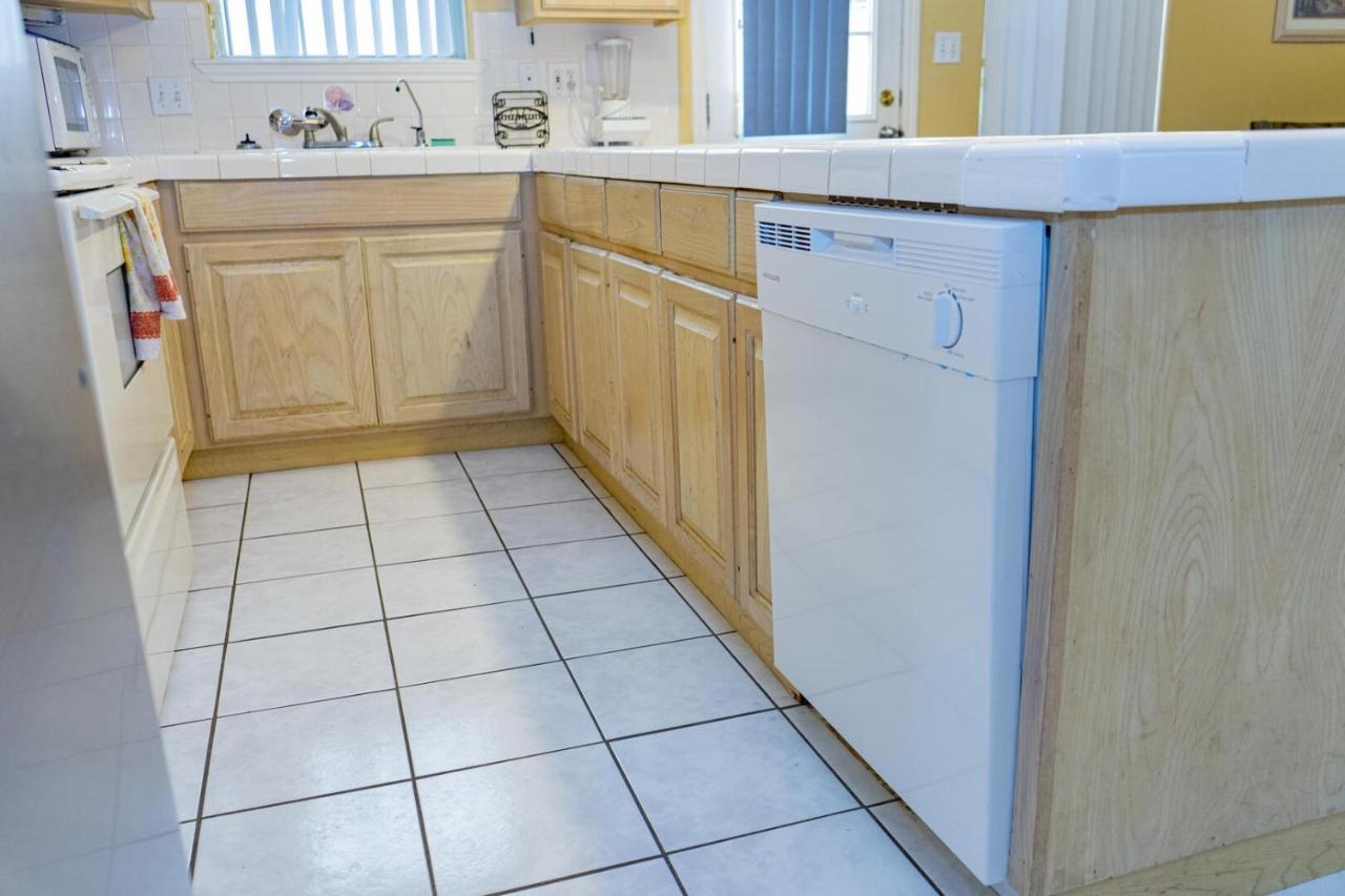 Ground Floor Duplex With Bbq - Blue Siren House Apartment South Padre Island