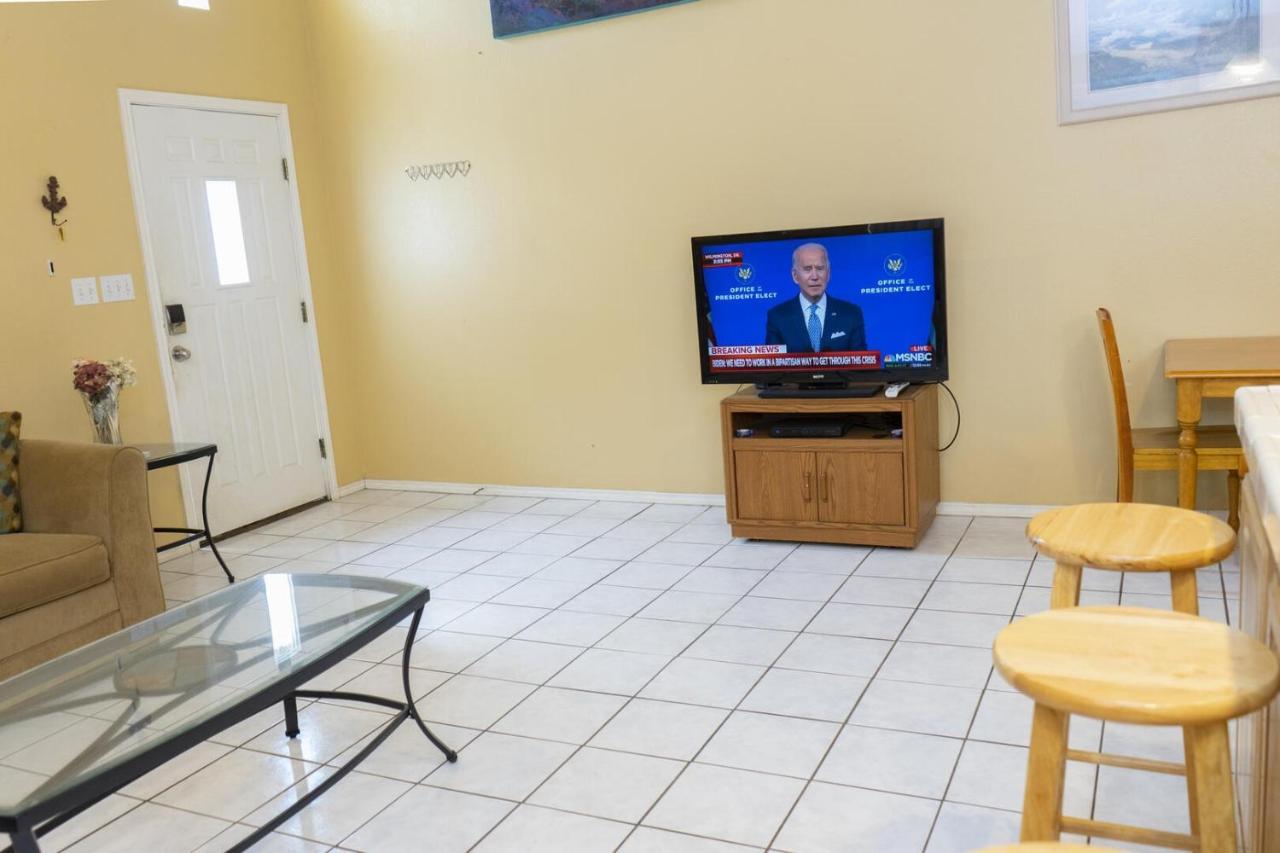 Ground Floor Duplex With Bbq - Blue Siren House Apartment *