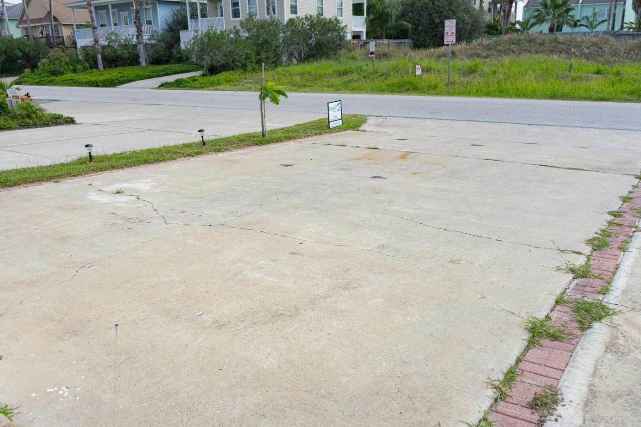 Apartment Ground Floor Duplex With Bbq - Blue Siren House *