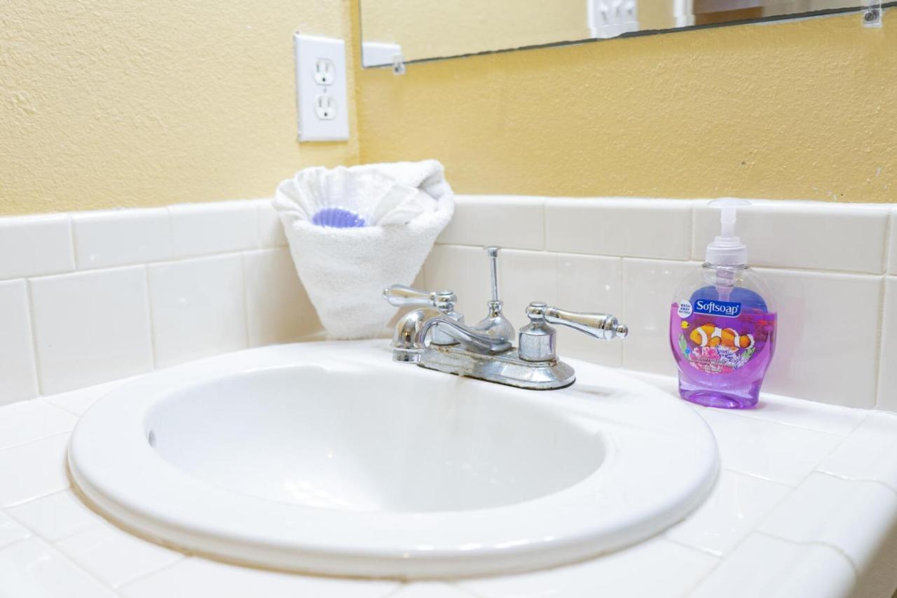 Ground Floor Duplex With Bbq - Blue Siren House * South Padre Island