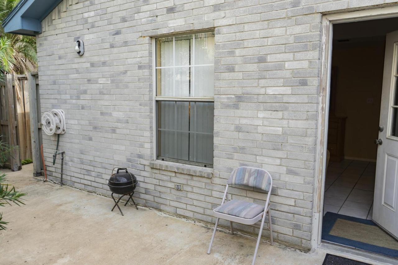 Ground Floor Duplex With Bbq - Blue Siren House * South Padre Island
