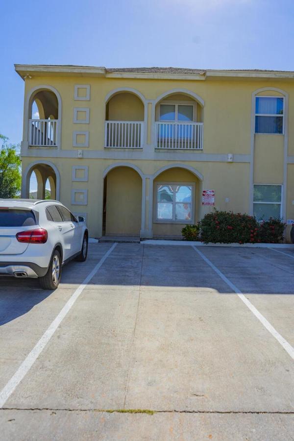 Apartment Walk To With Pool Unit C - Island Morning Sun 3 South Padre Island
