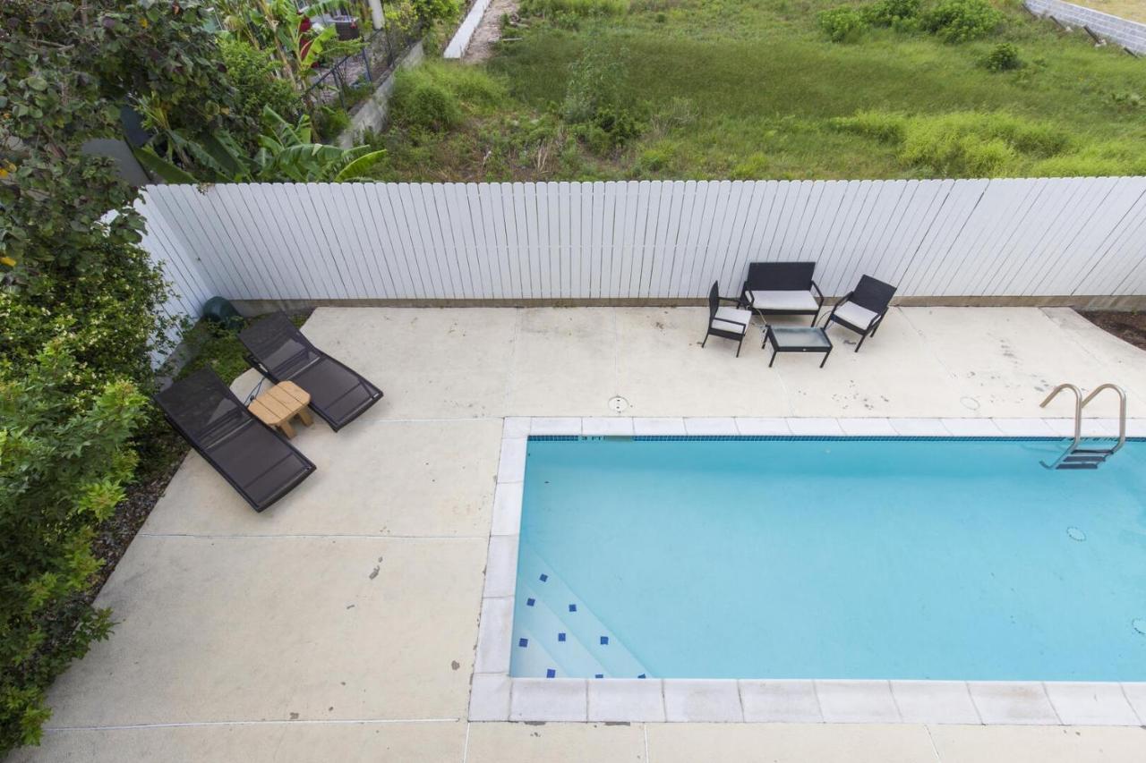 Ground Floor With Pool Unit A - Island Morning Sun 1 Apartment