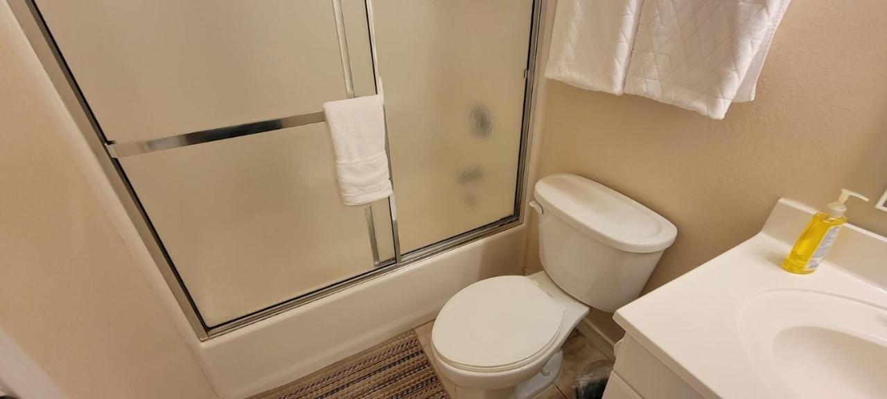 Overlooks Pool, Easy Walk To Unit D - Island Morning Sun 4 Apartment