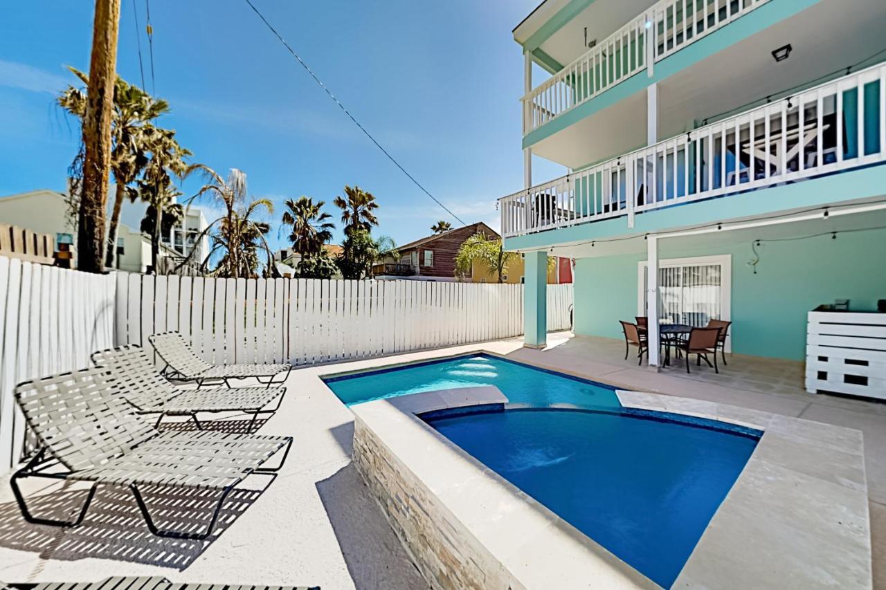 Holiday home Island Escape & Huisache Townhome *