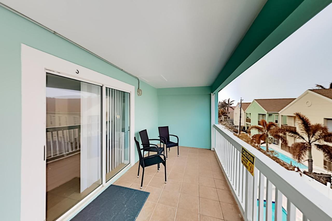 Holiday home Island Escape & Huisache Townhome *