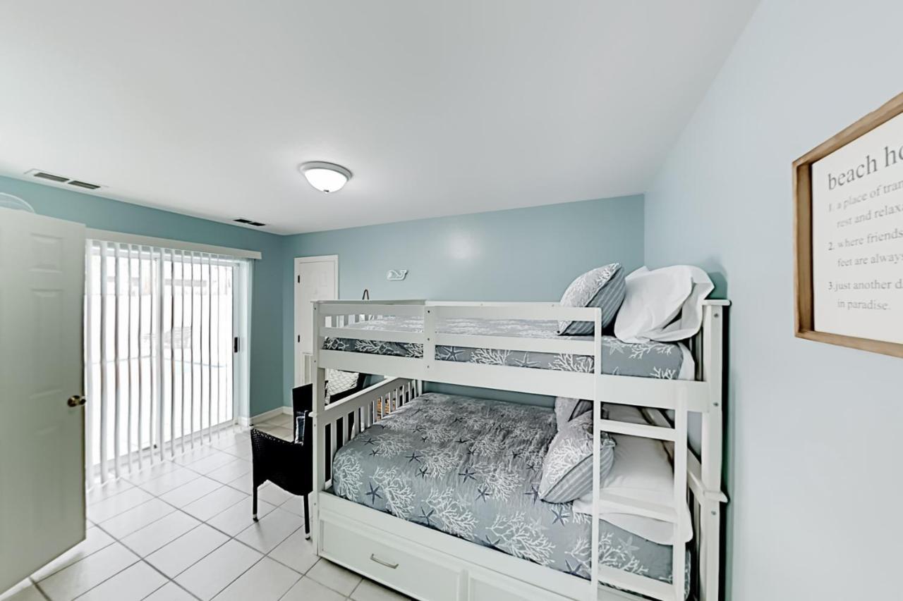 Holiday home Island Escape & Huisache Townhome