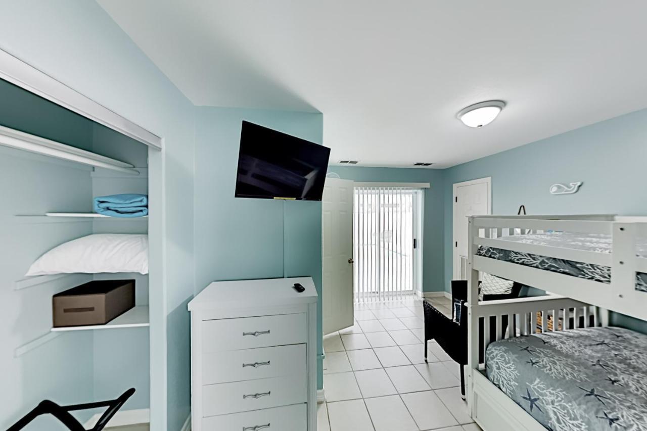 Holiday home Island Escape & Huisache Townhome