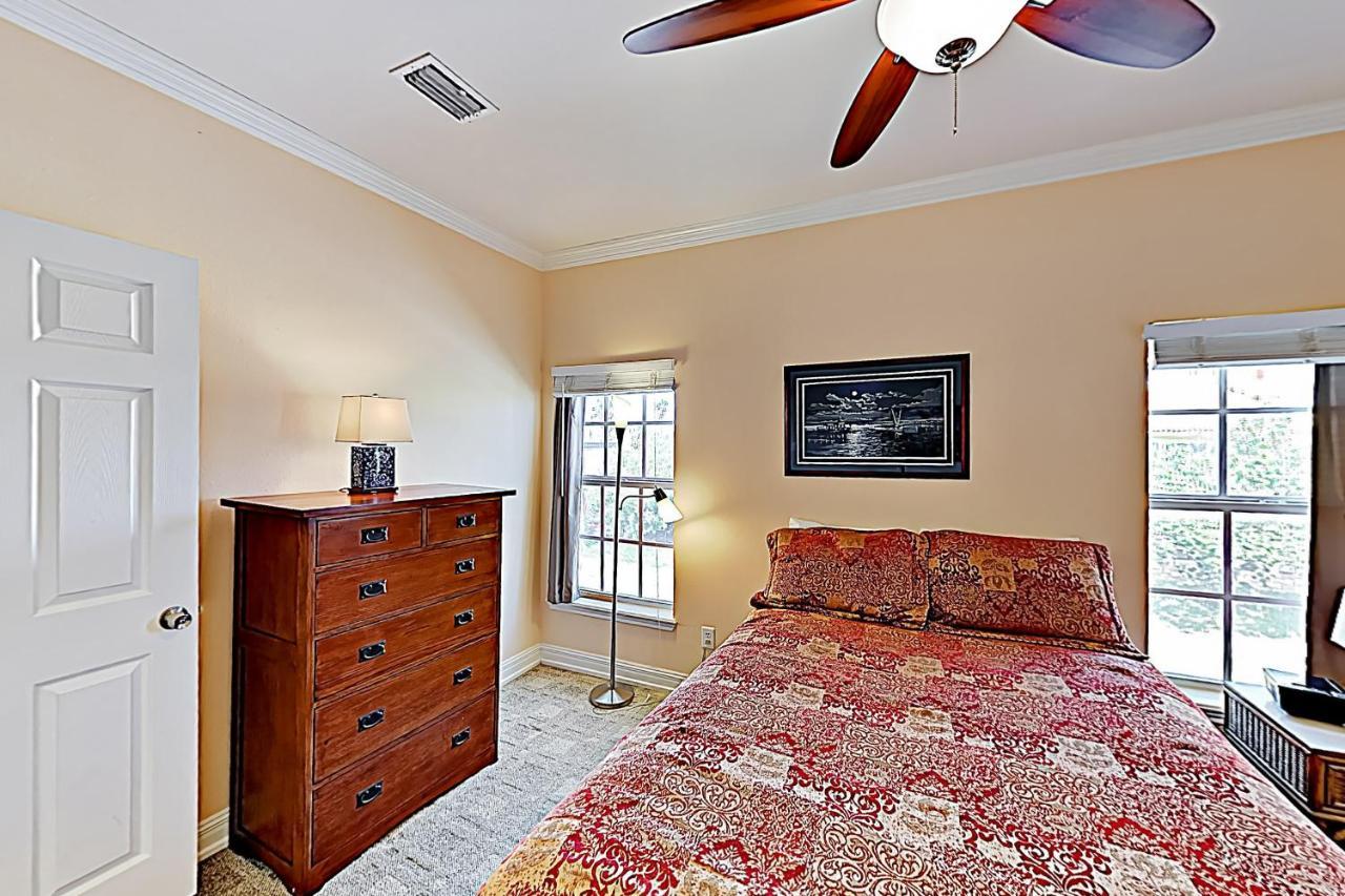 Hotel Bay Dancer Unit 5 *