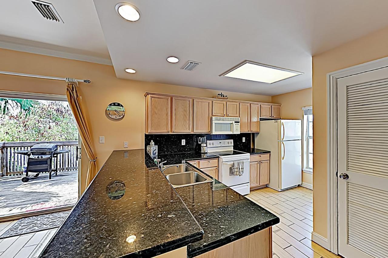 Hotel Bay Dancer Unit 5 South Padre Island