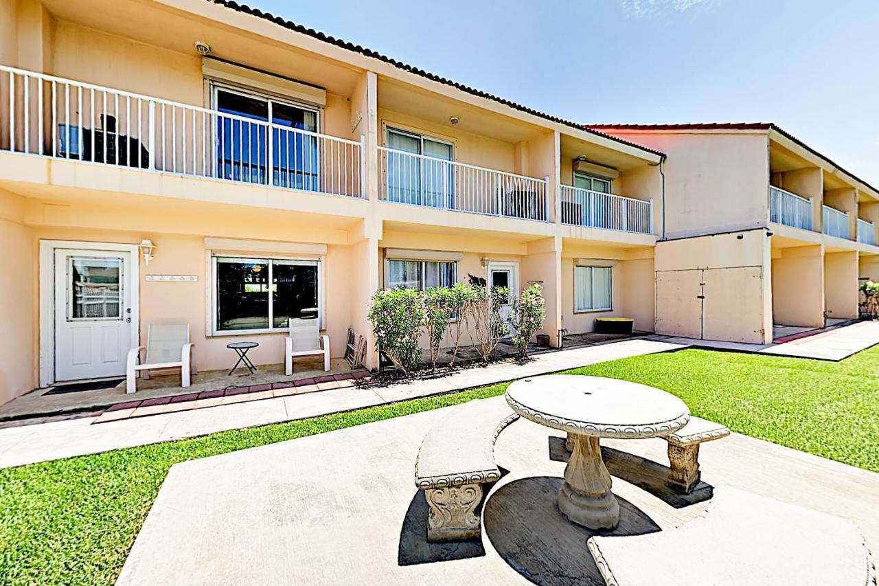 Dolphin #12 Apartment South Padre Island